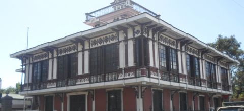 Old Pamintuan Mansion